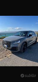 Audi q2 35 TFSI IDENTITY BLACK