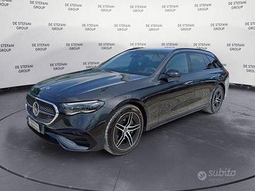Mercedes-Benz Classe E E 220 d 4Matic AMG Lin...