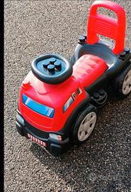 camion cavalcabile, primi passi e porta-gioco