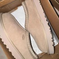 UGG Basse Taglia 38