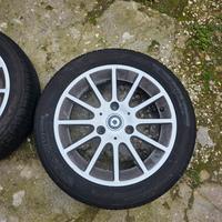 cerchi e gomme smart complete  come nuovo