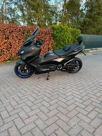 Tmax 560