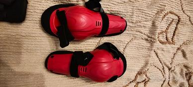 Protezioni x skateboard, bici, moto