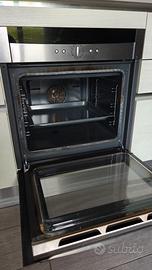Forno NEFF modello B15P42.0 con pulizia pirolitica