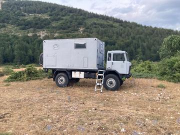 Camion overland 4x4