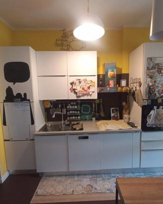 CUCINA SOGGIORNO E LIBRERIA