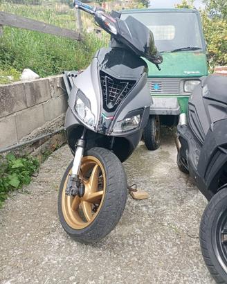Aprilia sr factory