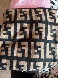 Poncho/ Sciarpa Fendi