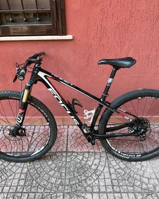Mtb crosscountry (XC) - Focus Raven full carbon 29