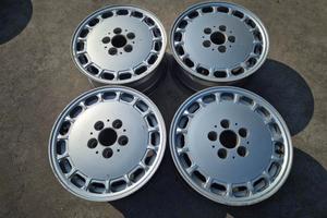 Cerchi In Lega Da 15" Per Mercedes W124 - 190E