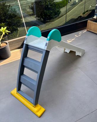 Scivolo per bambini con attacco acqua — 35€
