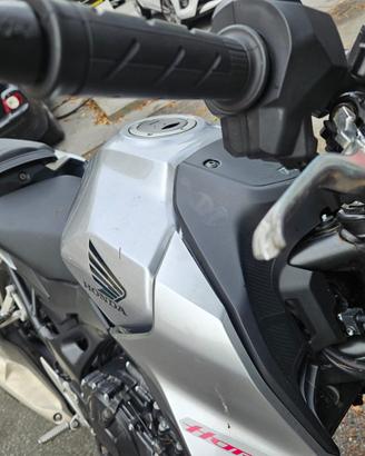 Honda Hornet 750 incidentata anno 2025 8000 km