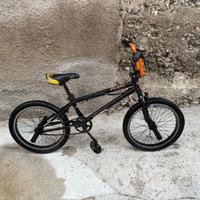 bicicletta BMX