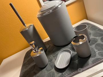 Set accessori bagno