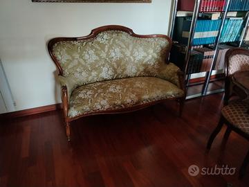 Divanetto antiquariato