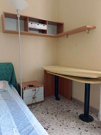 Scrivania da camera/ ufficio