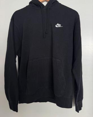 Felpa Nike nera con cappuccio e logo ricamato t. M