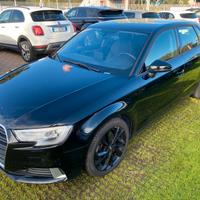 AUDI - A3 - SPB 1.6 TDI S tronic Sport - NEOPATENT