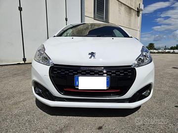AUTO  SPORTIVA TRE PORTE