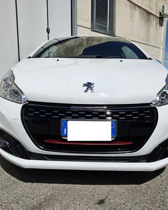 AUTO  SPORTIVA TRE PORTE