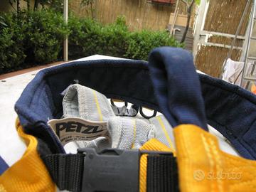 Inbragatura PETZL per arrampicata