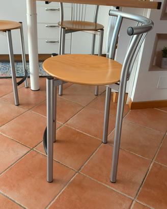 Cucina ad angolo e penisola +4 sgabelli Calligaris