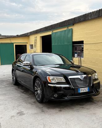 Lancia thema