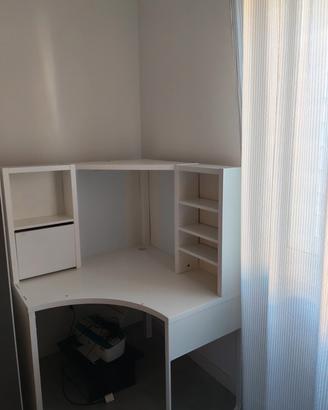  scrivania angolare Ikea