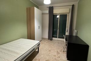 Stanza singola studentessa climatizzata