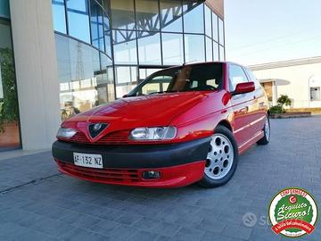 ALFA ROMEO 145 2.0i 16V Twin Spark cat Quadrifog