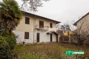 VILLA INDIPENDENTE A MAGNAGO