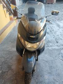 Suzuki Burgman  400 buone condizioni