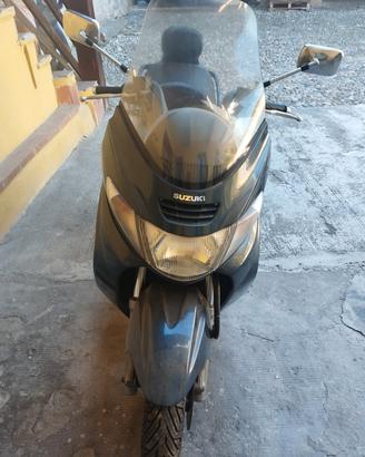  Suzuki Burgman  400 buone condizioni