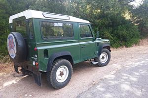  Land Rover Defender TD5 anno 2002