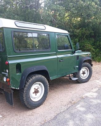  Land Rover Defender TD5 anno 2002