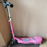 Monopattino elettrico Takira color rosa