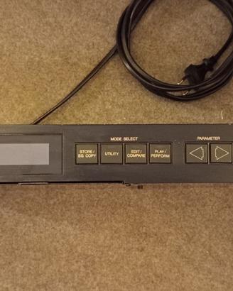 Yamaha TX81Z – expander con manuale