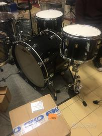 LUDWIG CLASSIC MAPLE BLACK GALAXY