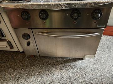 Cucina a gas dexion modello MG099-05-010