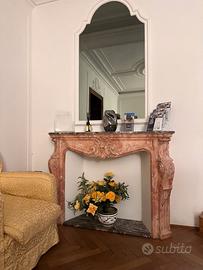 Caminetto in marmorina rosa