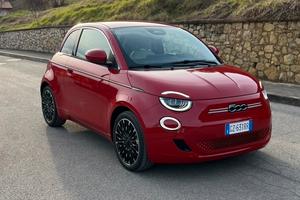 Fiat 500e LA PRIMA 2025