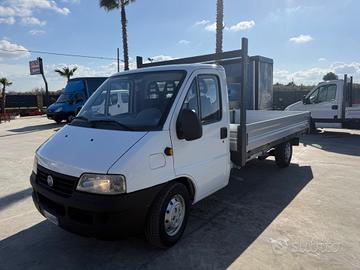 Trattore Fiat ducato cassonato 4 x 220 cm