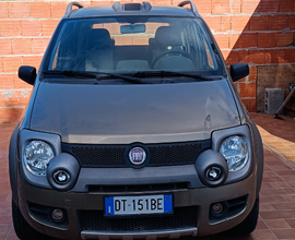 Fiat panda 4x4 diesel anno 2009 con gancio traino