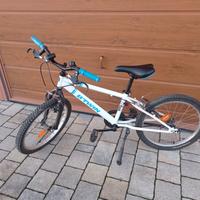 Bicicletta B-Twin Racing Boy 300