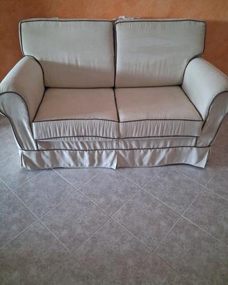 Divano 2 posti