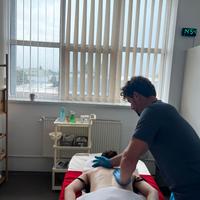 Massaggi e/o lavoro posturale a domicilio/studio