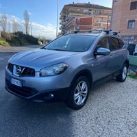 Nissan Qashqai Qashqai+2 2.0 16V !!4x4!!7 POSTI