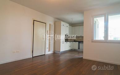 APPARTAMENTO AL PIANO TERRA CON GIARDINO PRIVATO,