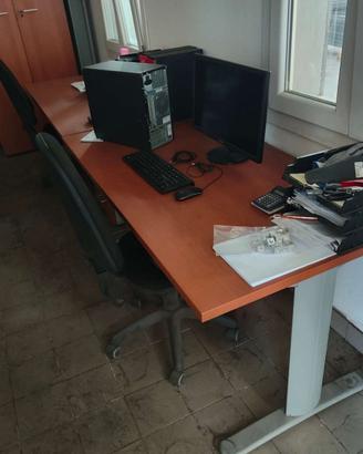 SCRIVANIE E MOBILI DA UFFICIO DA FALLIMENTO
