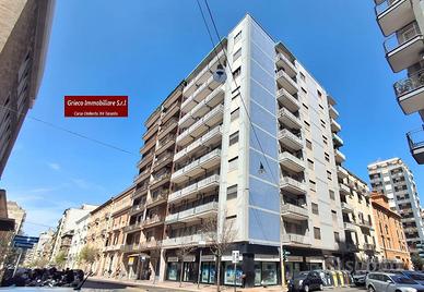 Via Pupino ang.C.so Umberto prestigioso plurivani